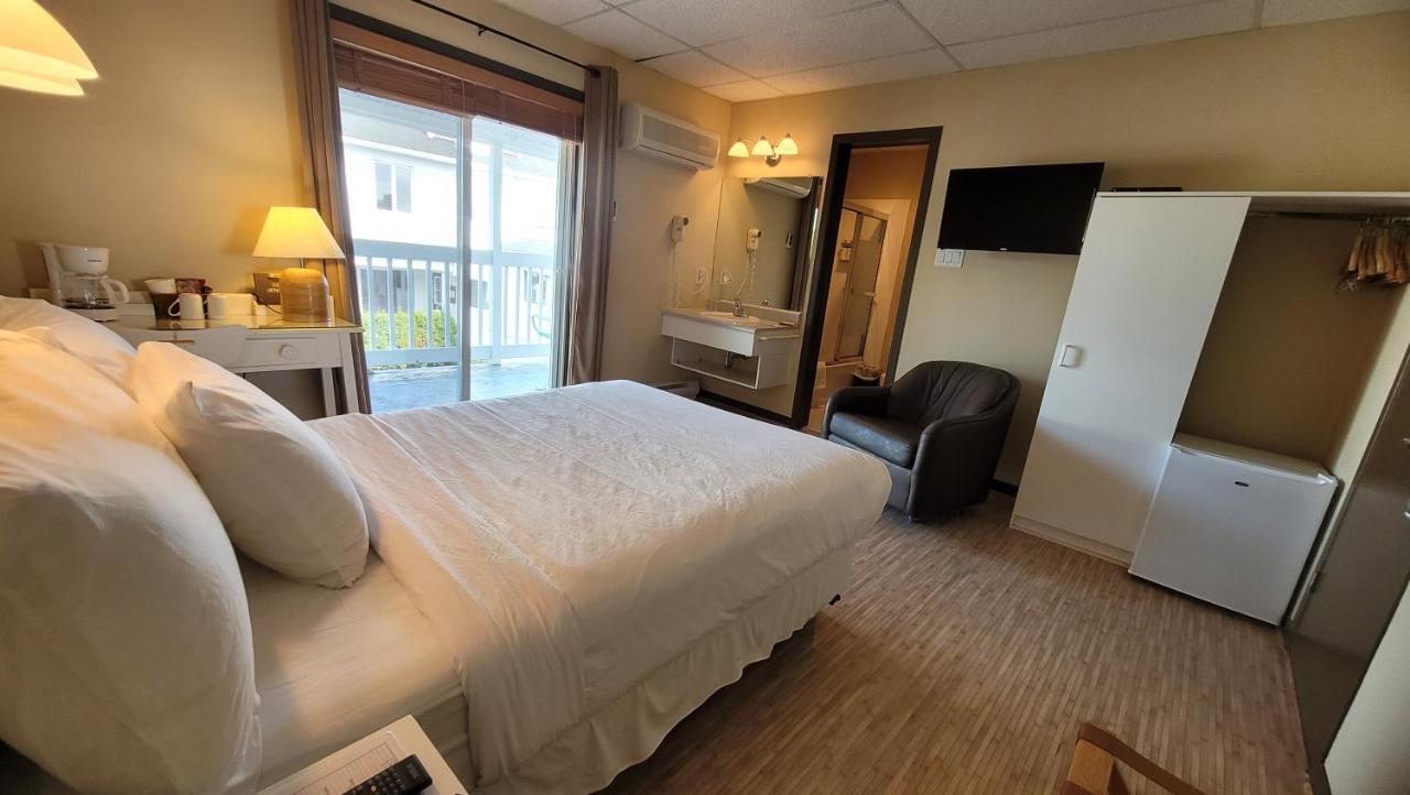 Hotel Aquamer Carleton-sur-Mer Exterior foto